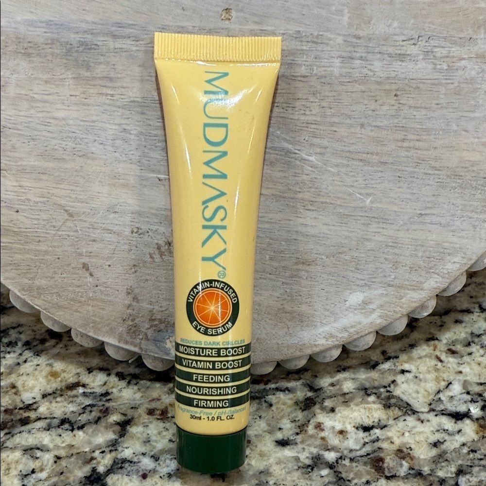 Mudmasky Vitamin Boost Eye Cream - for dark eye circles